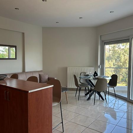 Chios Town Apartment - Heart Of Chios Town With 2 Minute Walk To The Beach Exterior photo